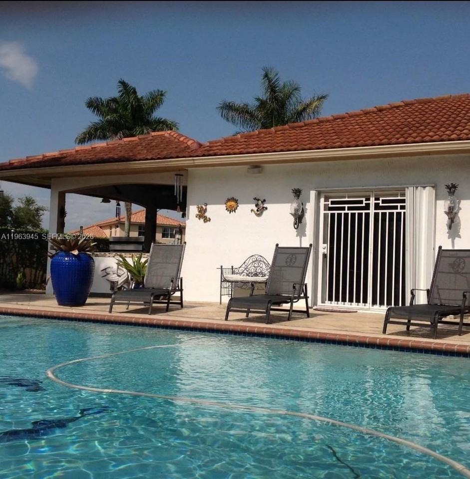 730 Nw 123rd Ave #0 - Photo 4 of 6