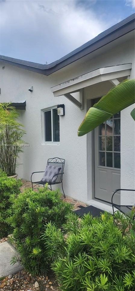 12641 Sw 210th Ter #A - Photo 3 of 6