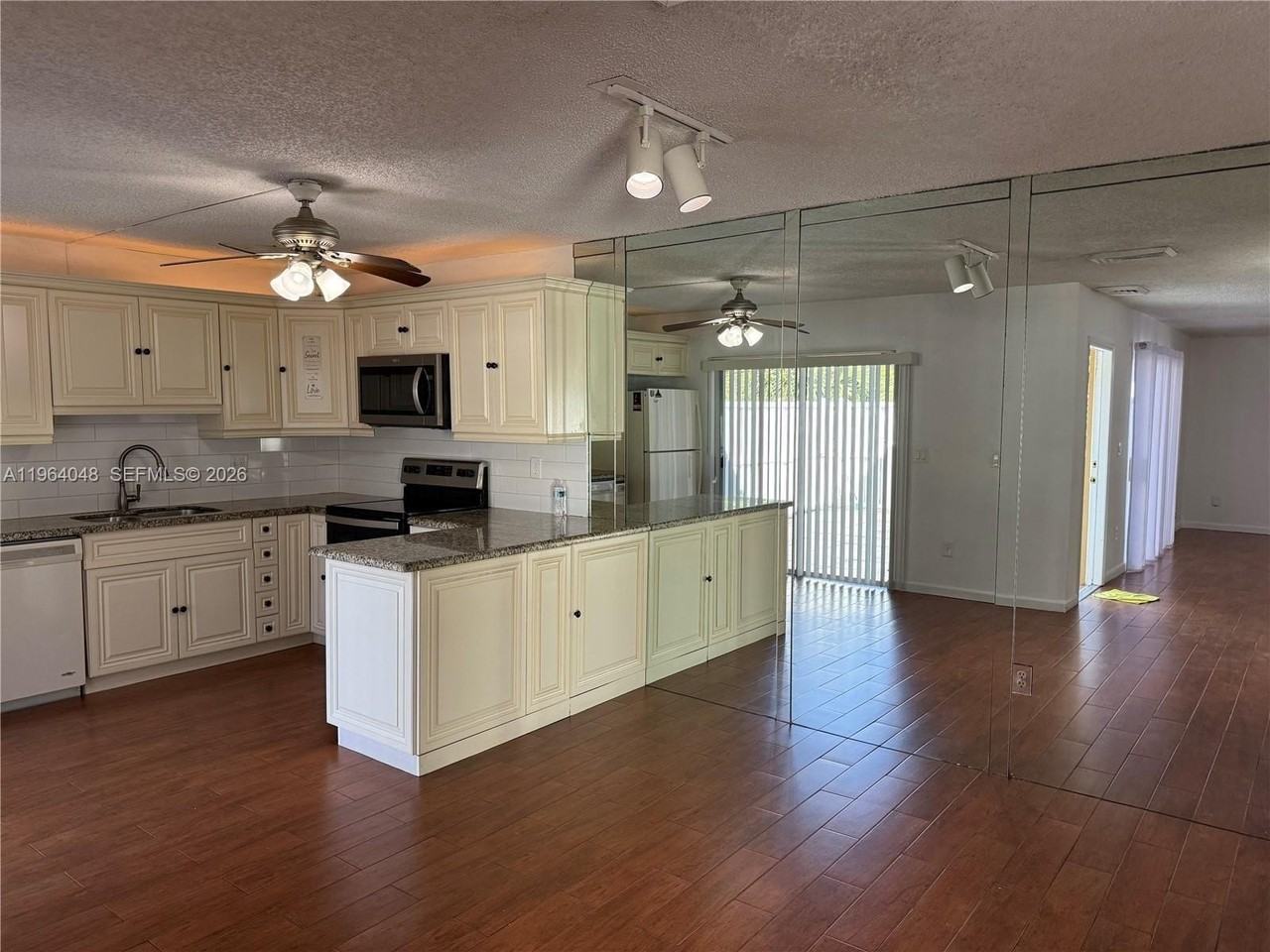 22192 Boca Rancho Dr #B - Photo 2 of 17