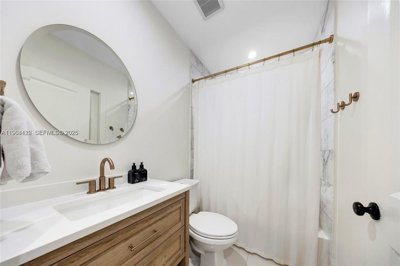 7271 Nw 174th Ter #203 - Photo 5 of 12