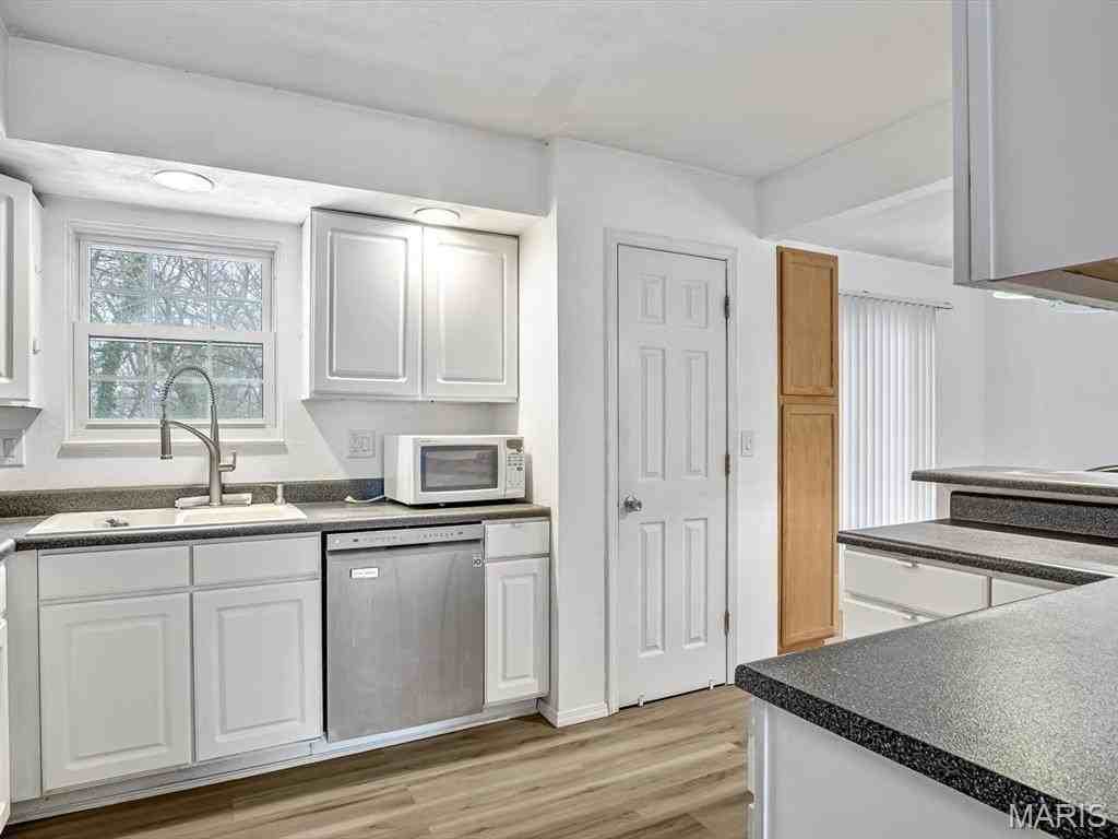 217 Jubaka Dr - Photo 7 of 21