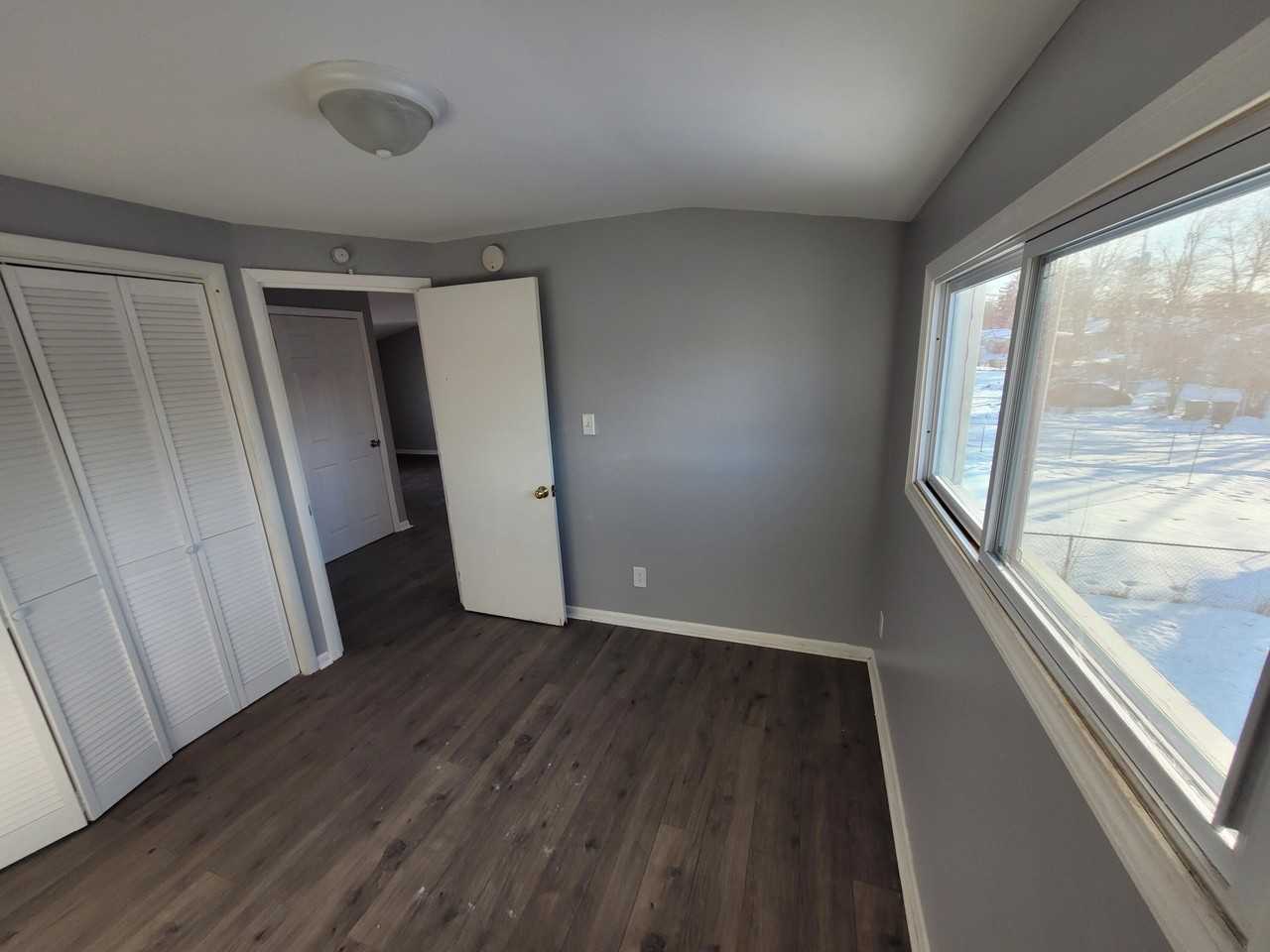 6183 N 38th St - Photo 7 of 10