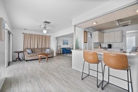 437 Hickory Rd - Photo 5 of 33