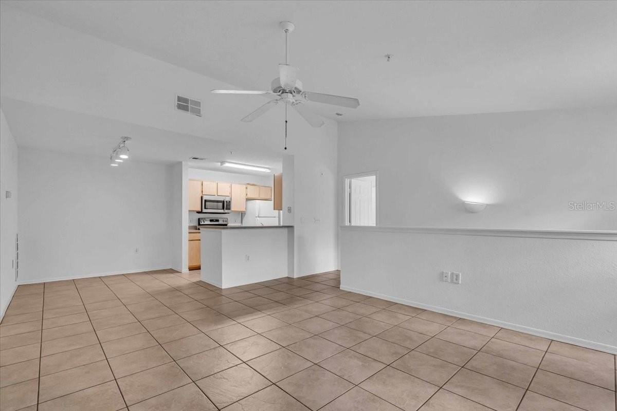 7405 Vista Way #202 - Photo 6 of 26