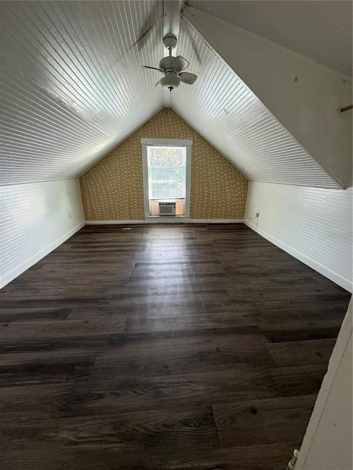 7306 Earlwood Ave #2 - Photo 4 of 6