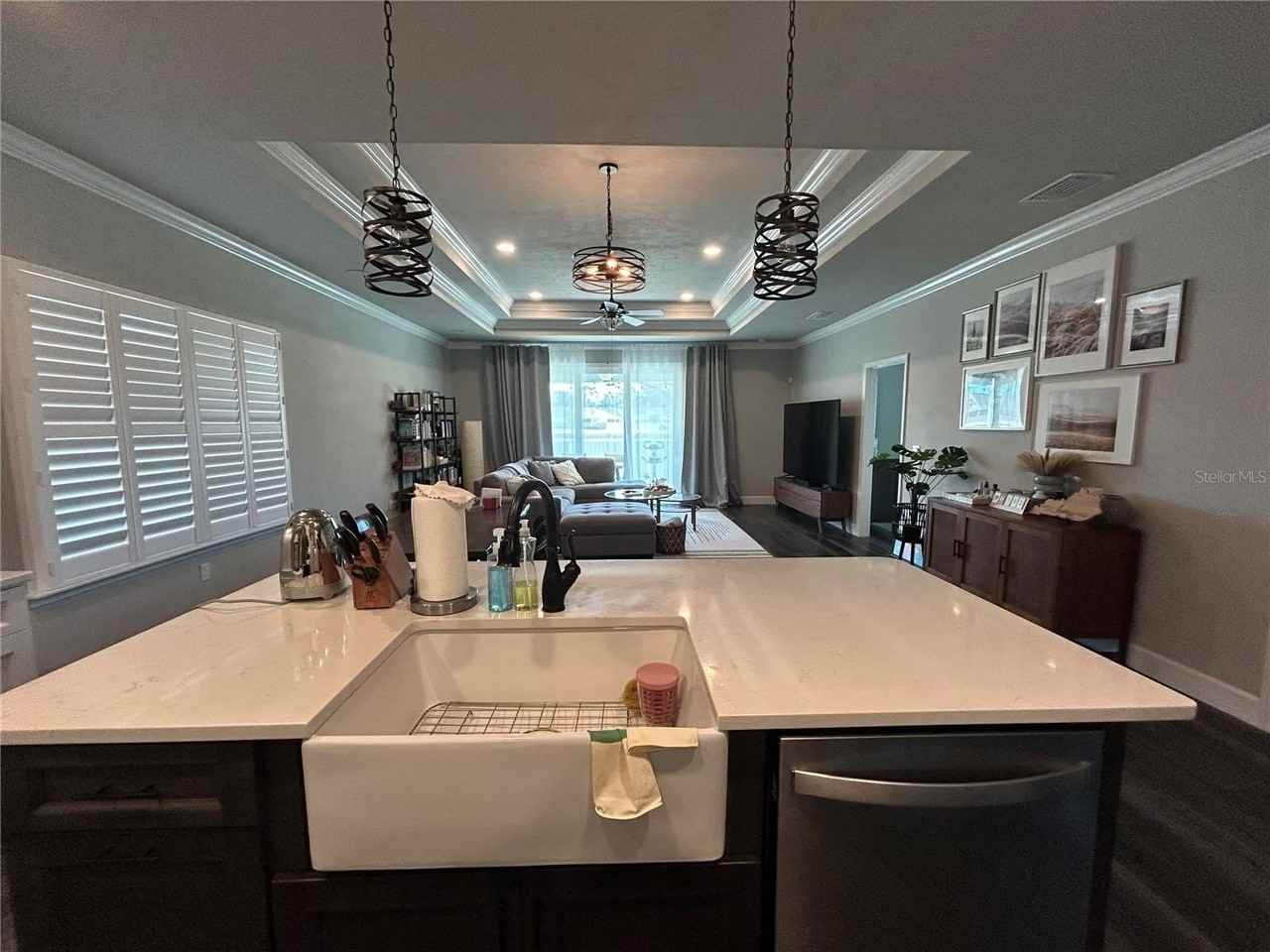 1601 Sw 68th Ter - Photo 5 of 20