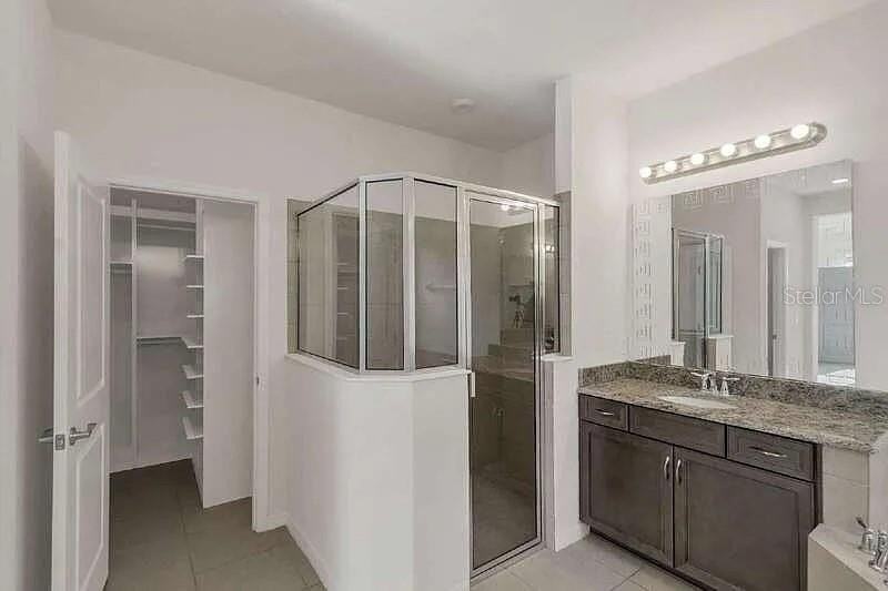 1004 Heron Sound Dr - Photo 3 of 14