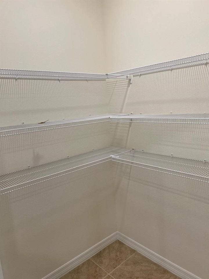 1807 Silverbell Loop - Photo 2 of 14