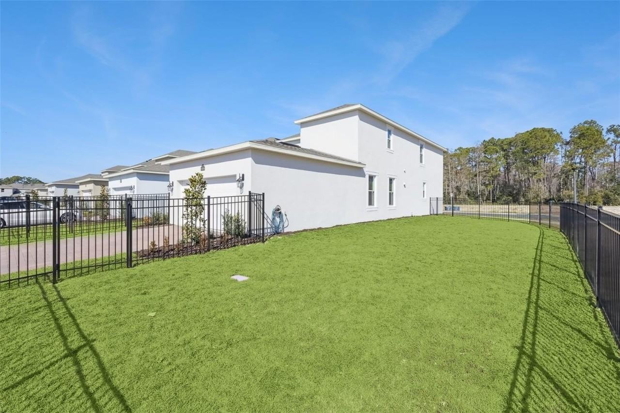 11876 Shine View Ln - Photo 3 of 50