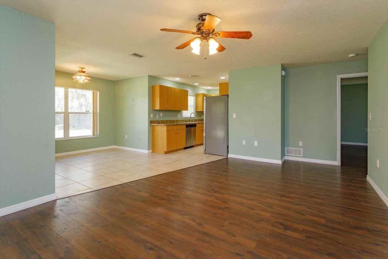 312 W Berckman St - Photo 3 of 20