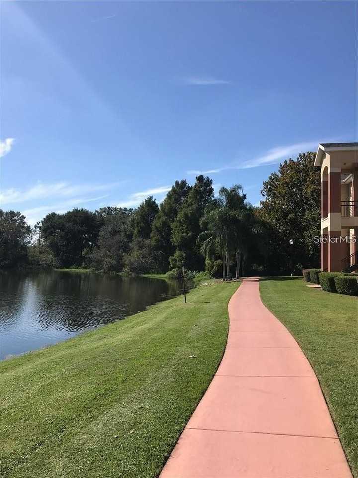 1989 Summer Club Dr #307 - Photo 5 of 31