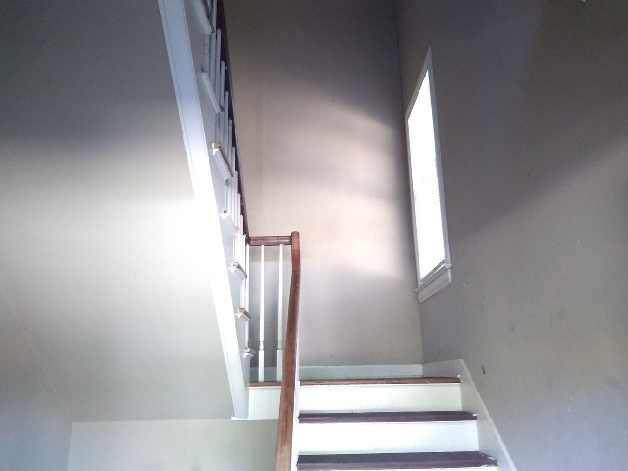 742 Mulberry St - Photo 2 of 11