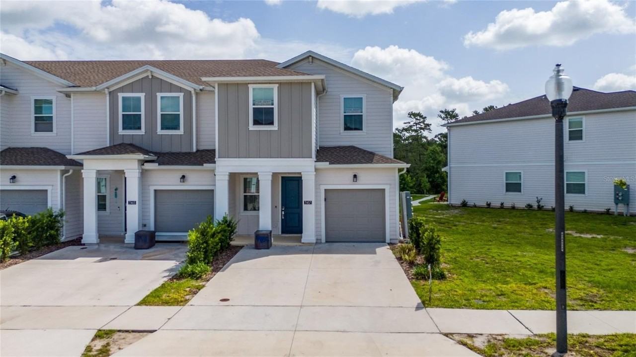 7532 Stone Creek Trl - Photo 4 of 26