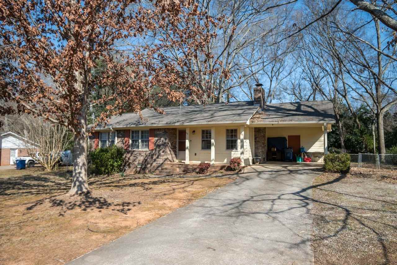 100 V F W Dr - Photo 2 of 36