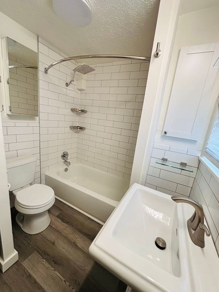 105 E Frankfort St - Photo 6 of 13