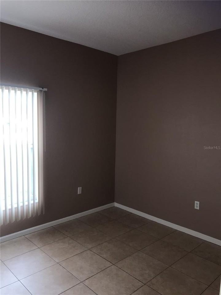 510 Carlsbad Dr - Photo 4 of 11