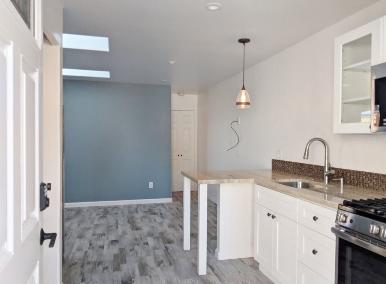 1620 Waring St Unit B - Photo 5 of 17