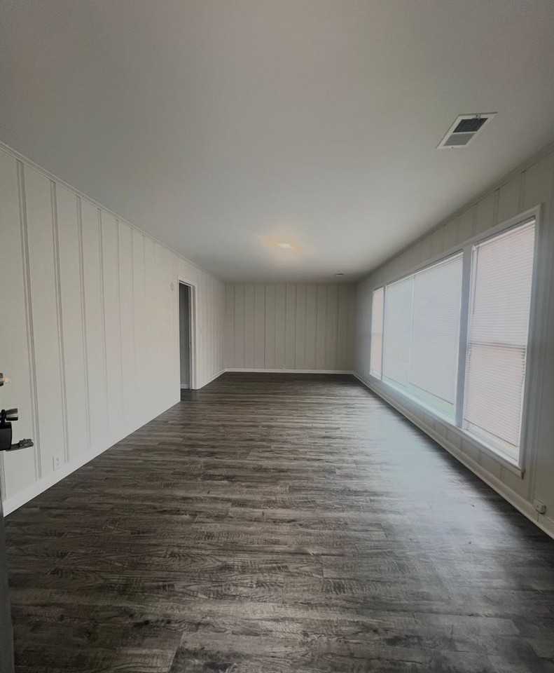 2101 Main Ave Sw - Photo 7 of 19