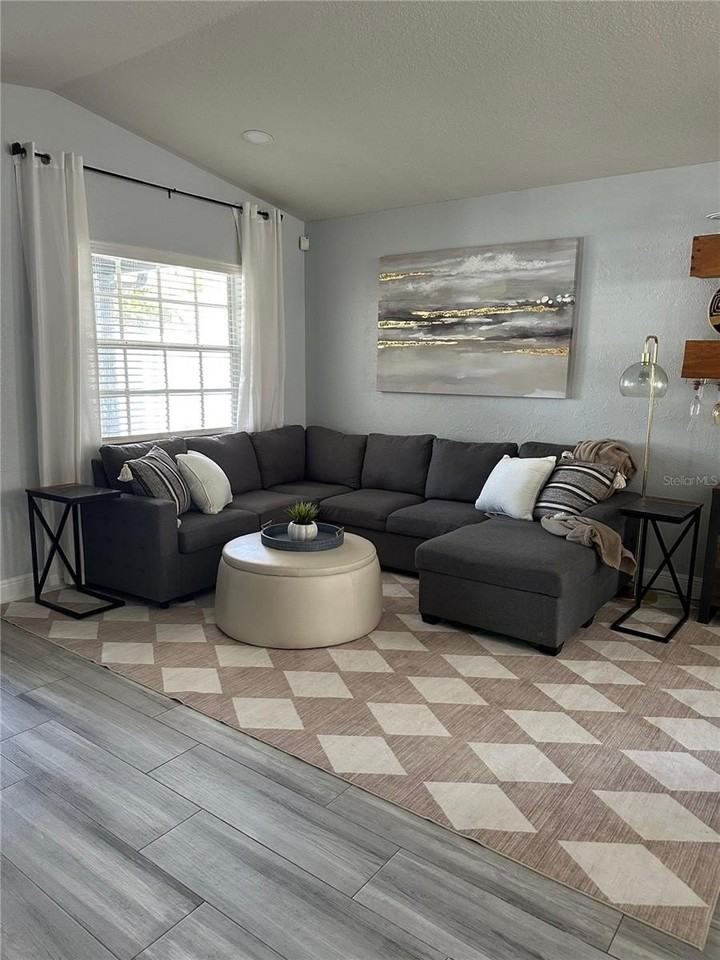 3122 W Grace St - Photo 6 of 46