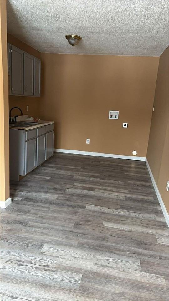 603 Spring St - Photo 7 of 17