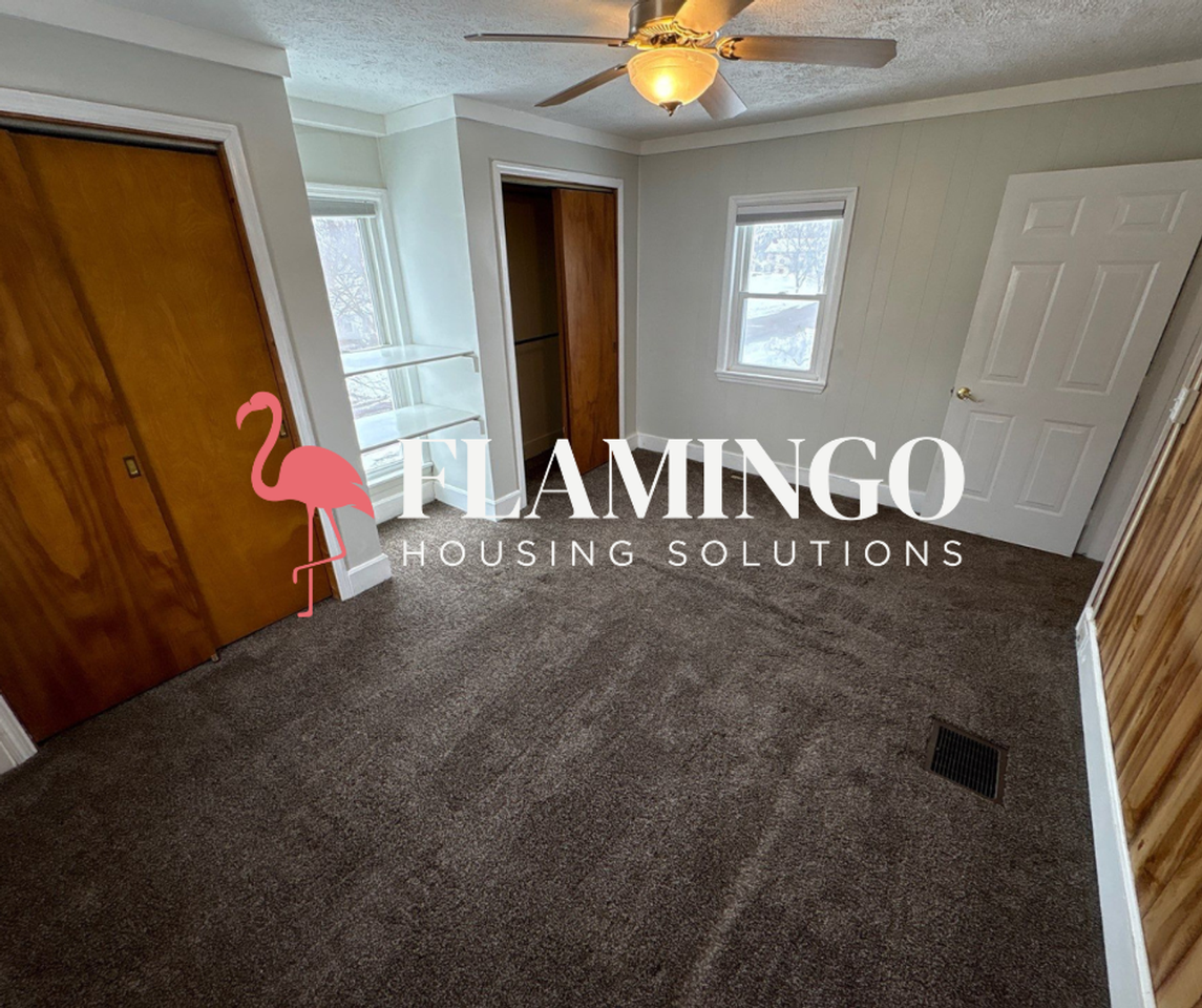 214 W Main St - Photo 2 of 15