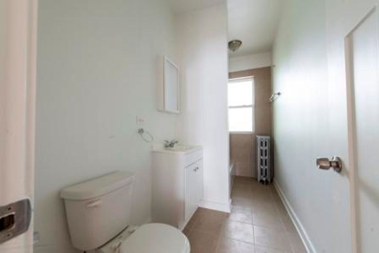 7757 S Peoria 848 - Photo 2 of 10