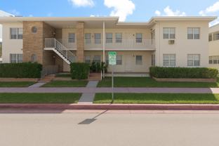 300 69th St Miami Beach, FL 33141 - Photo 1 of 1