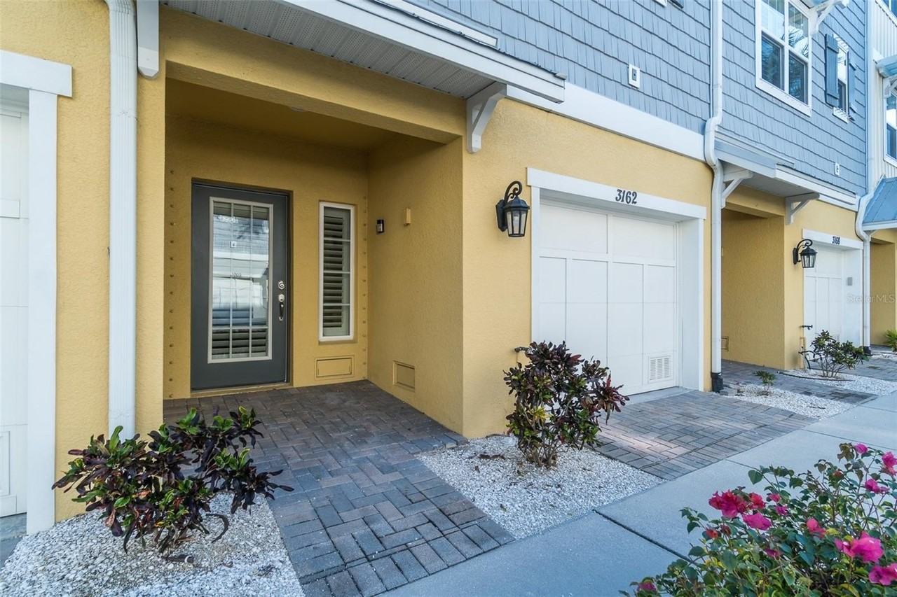 3162 Moorings Dr S - Photo 3 of 28