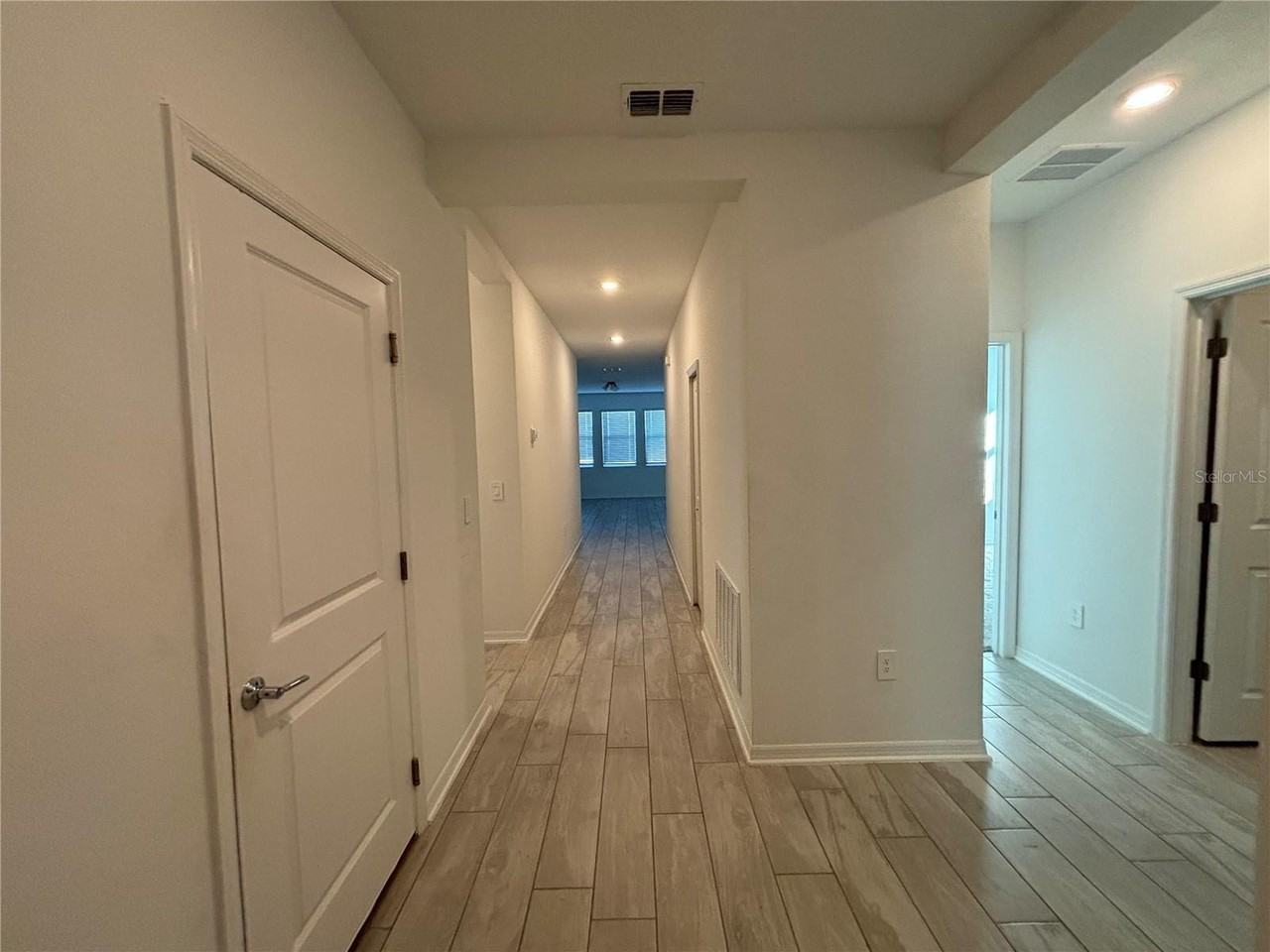 724 Grove St - Photo 2 of 11