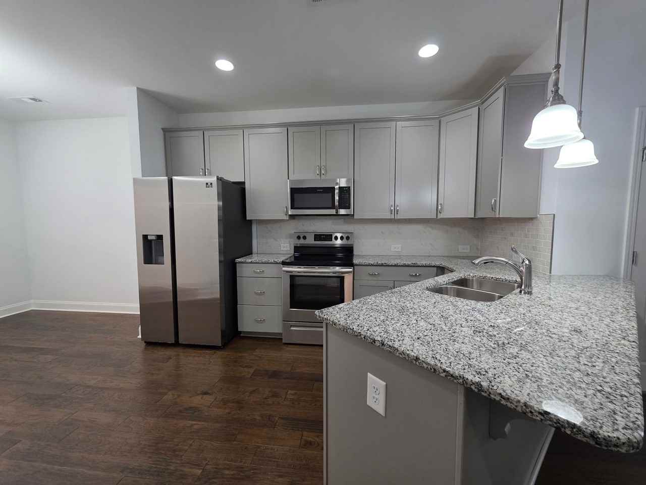 369 Carriage House Ln - Photo 5 of 38