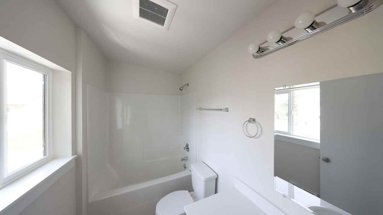 476 Se Barrington Dr #F2 - Photo 7 of 8