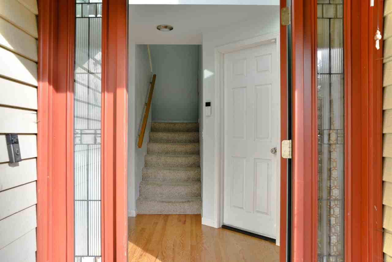 24212 Se 43rd Pl - Photo 4 of 32