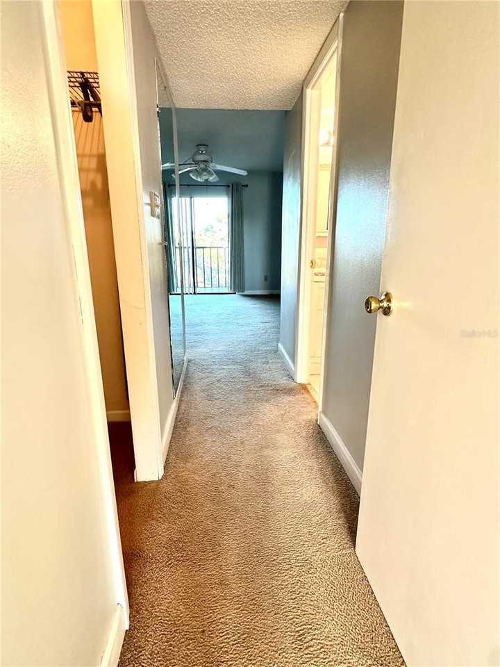 2800 Cove Cay Dr #1-6B - Photo 4 of 20