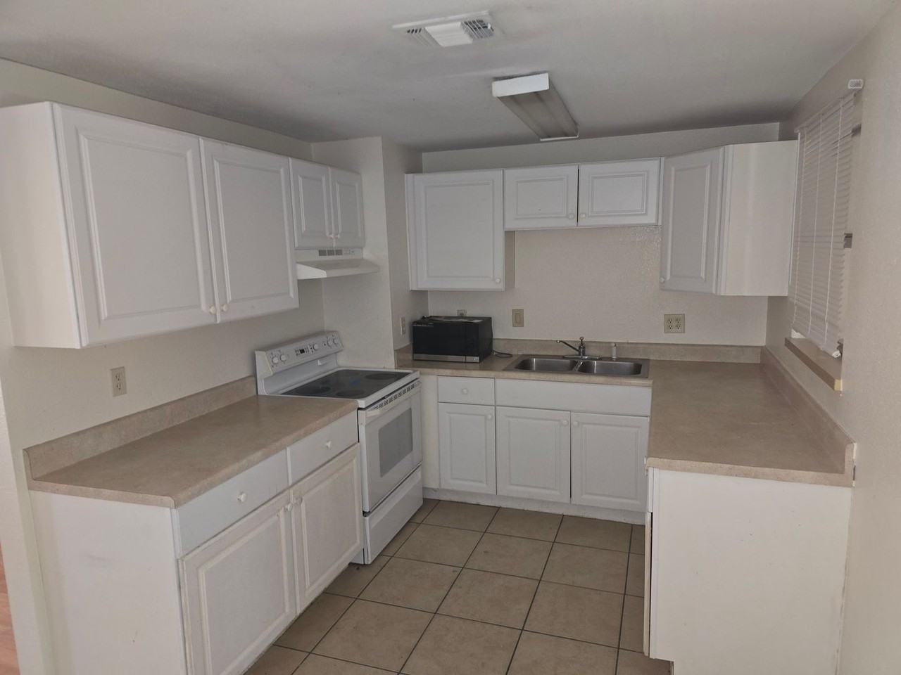 4335 Pallas Ave - Photo 2 of 18