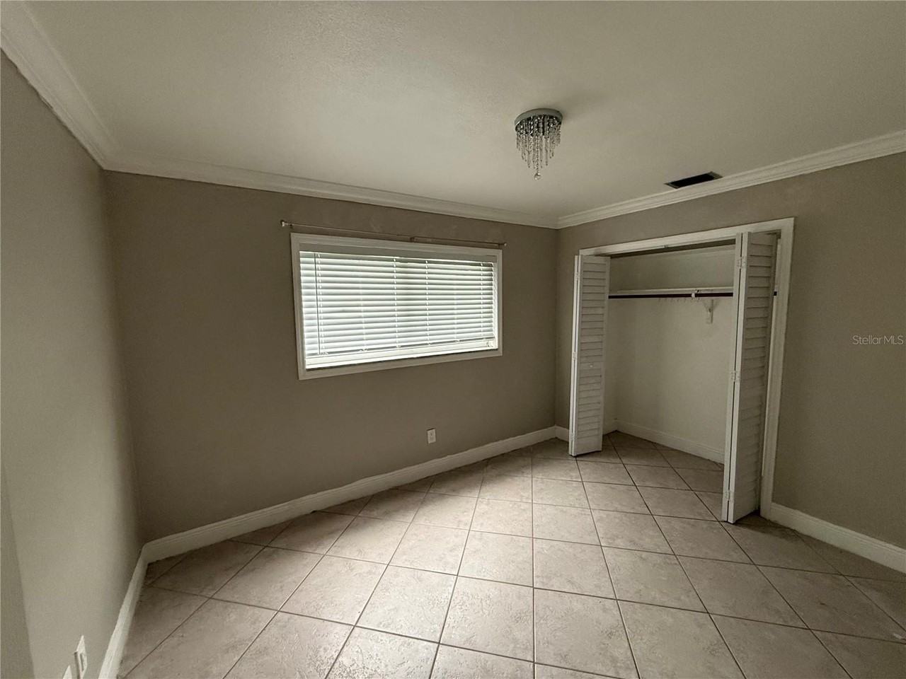 1345 Drew St #16 - Photo 6 of 13