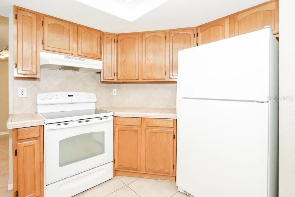 26055 Ocelot Ln - Photo 3 of 12