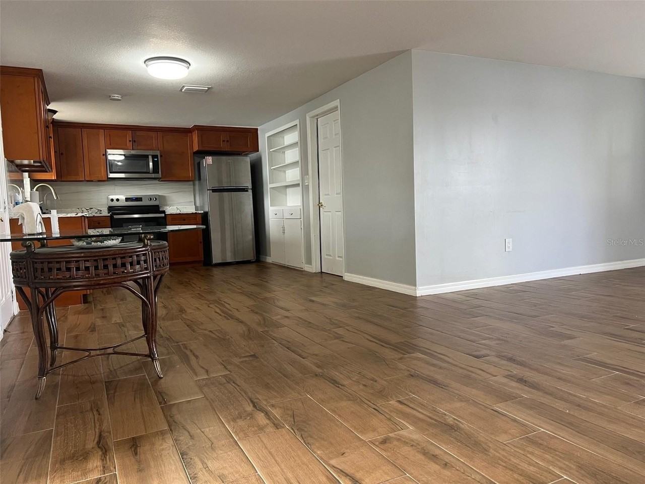 5046 Victoria Ln - Photo 6 of 24