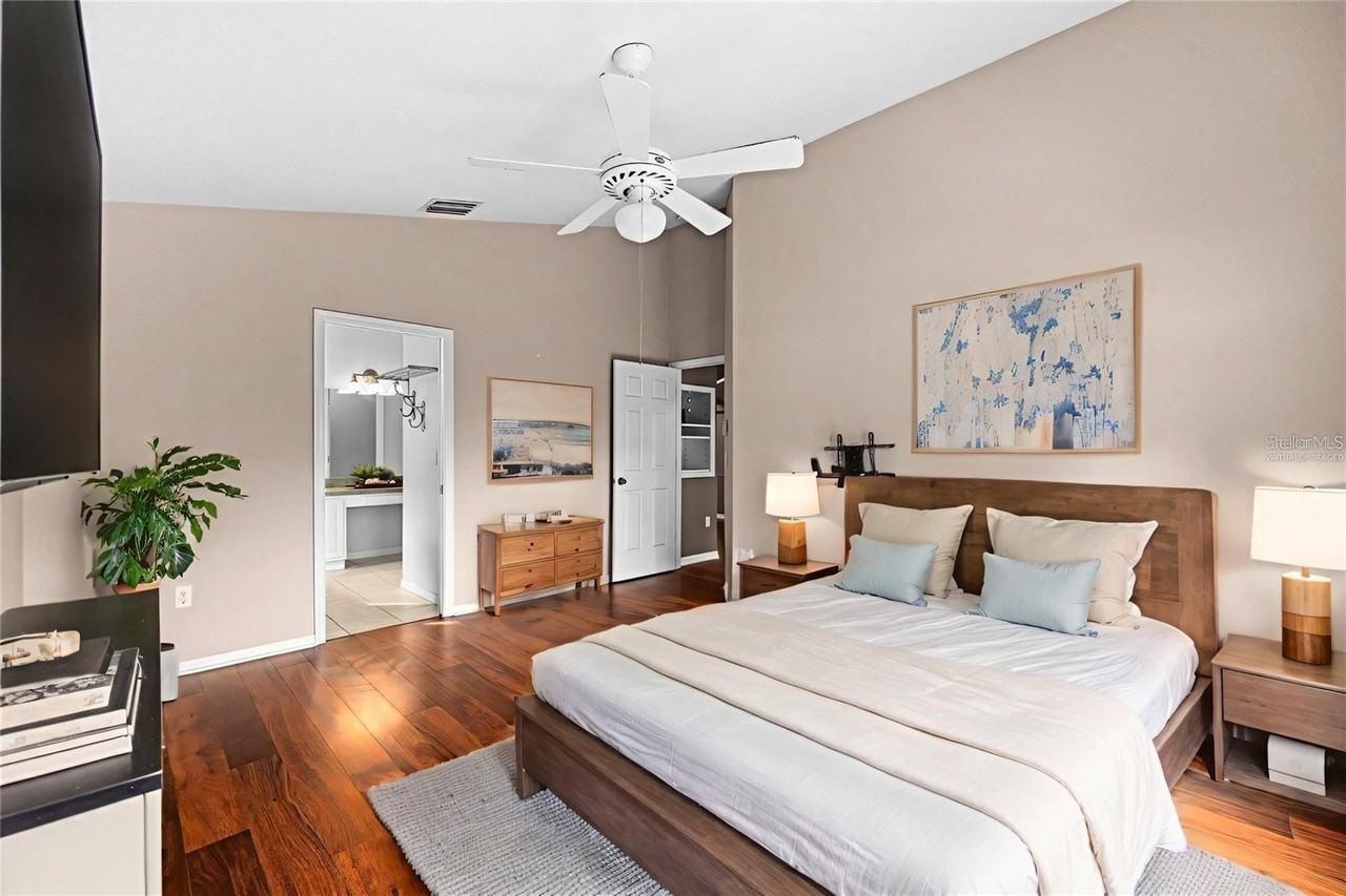 2522 Clareside Dr - Photo 6 of 14