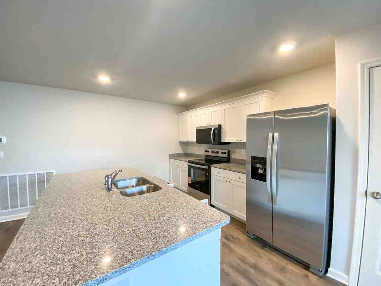 28 Silo Ln - Photo 3 of 14