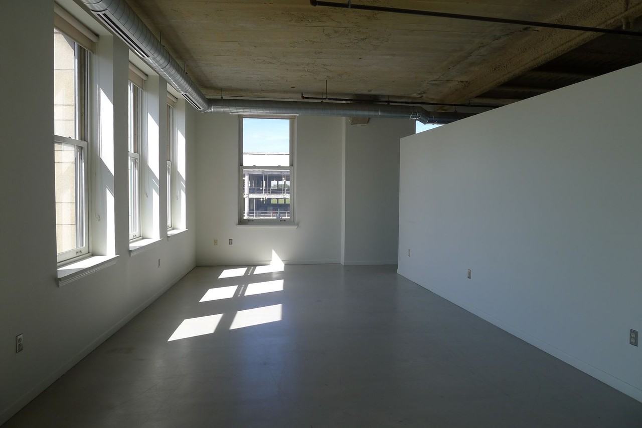 35 Burroughs St - Photo 2 of 23