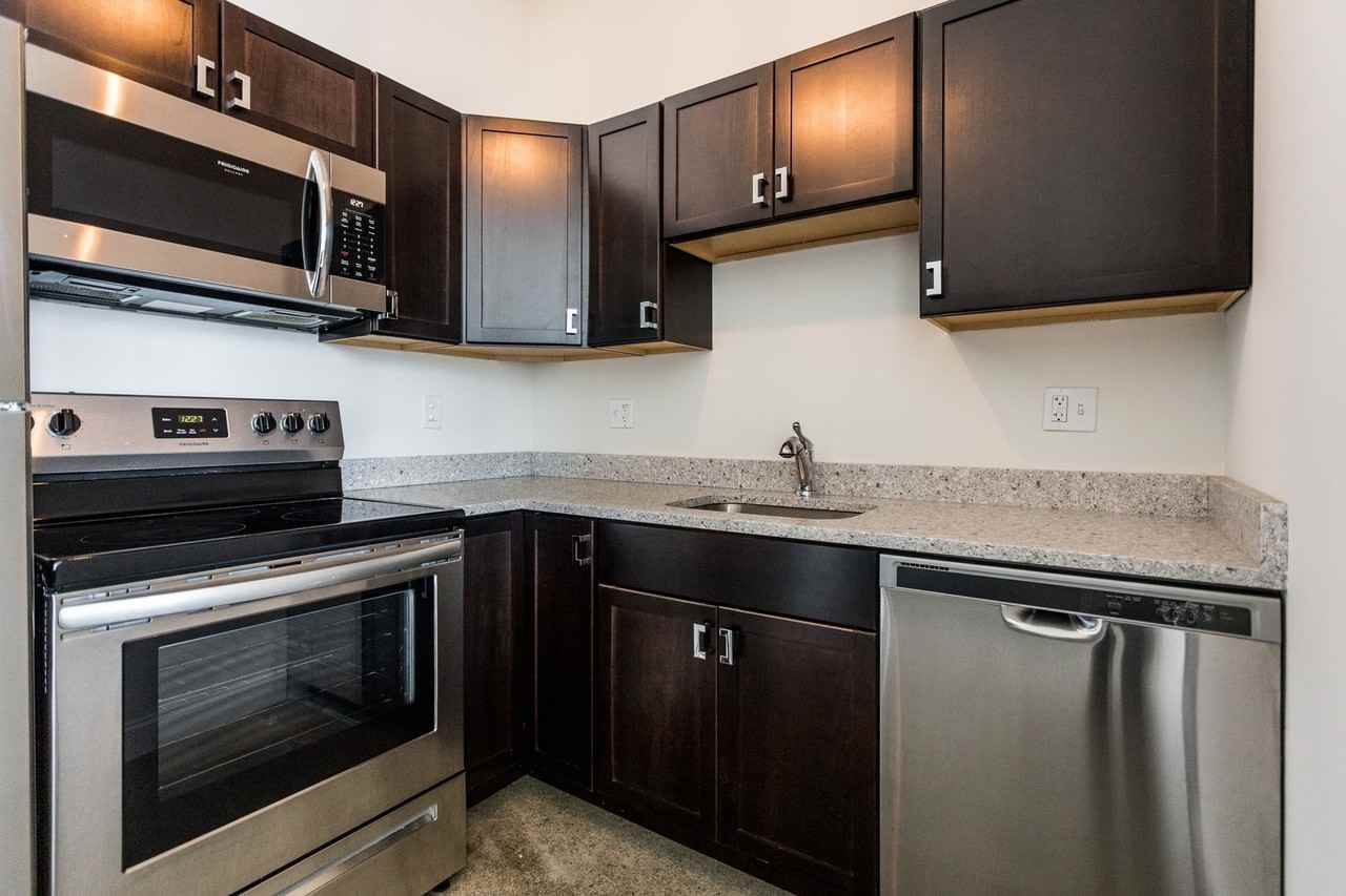 8 Garfield St - Photo 6 of 23