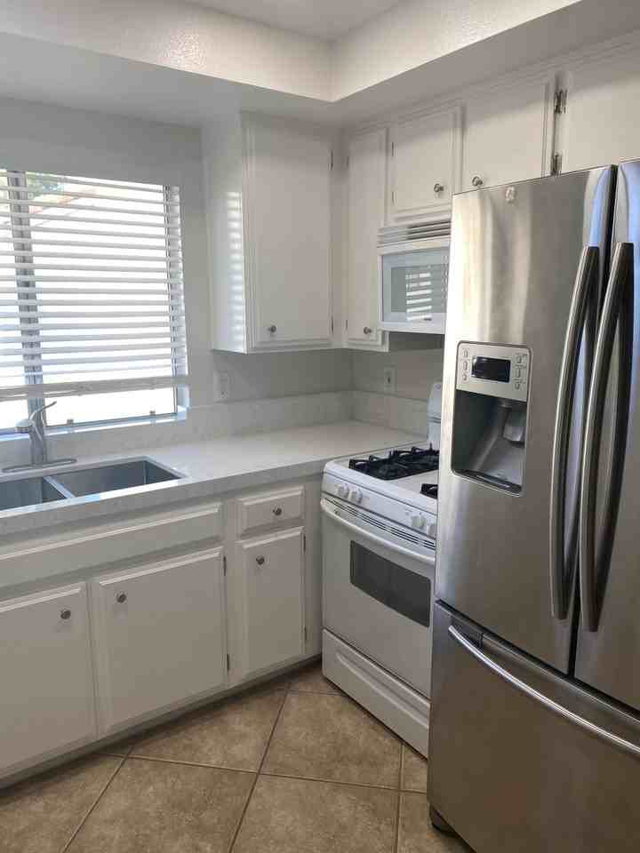 3318 Darby St #418 - Photo 4 of 20