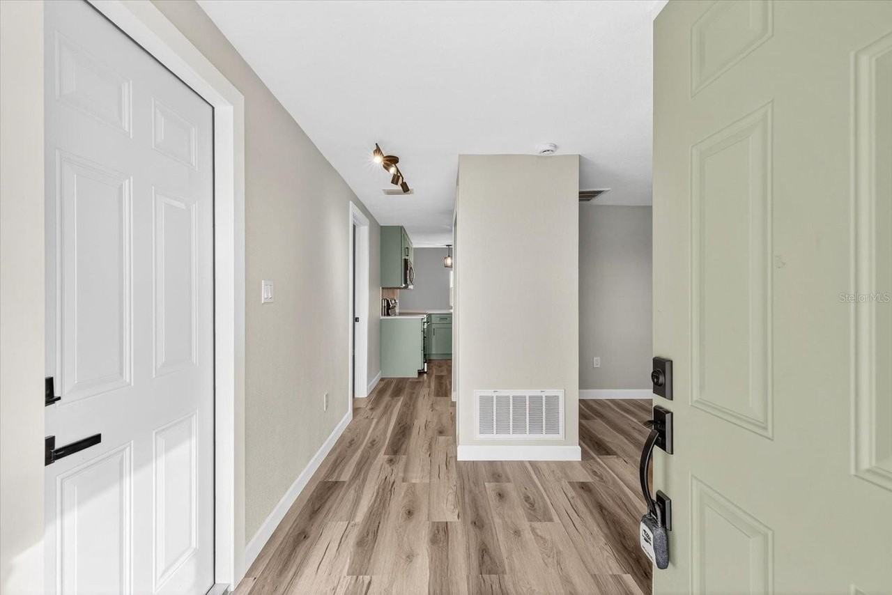 4001 Topsail Trl - Photo 4 of 42