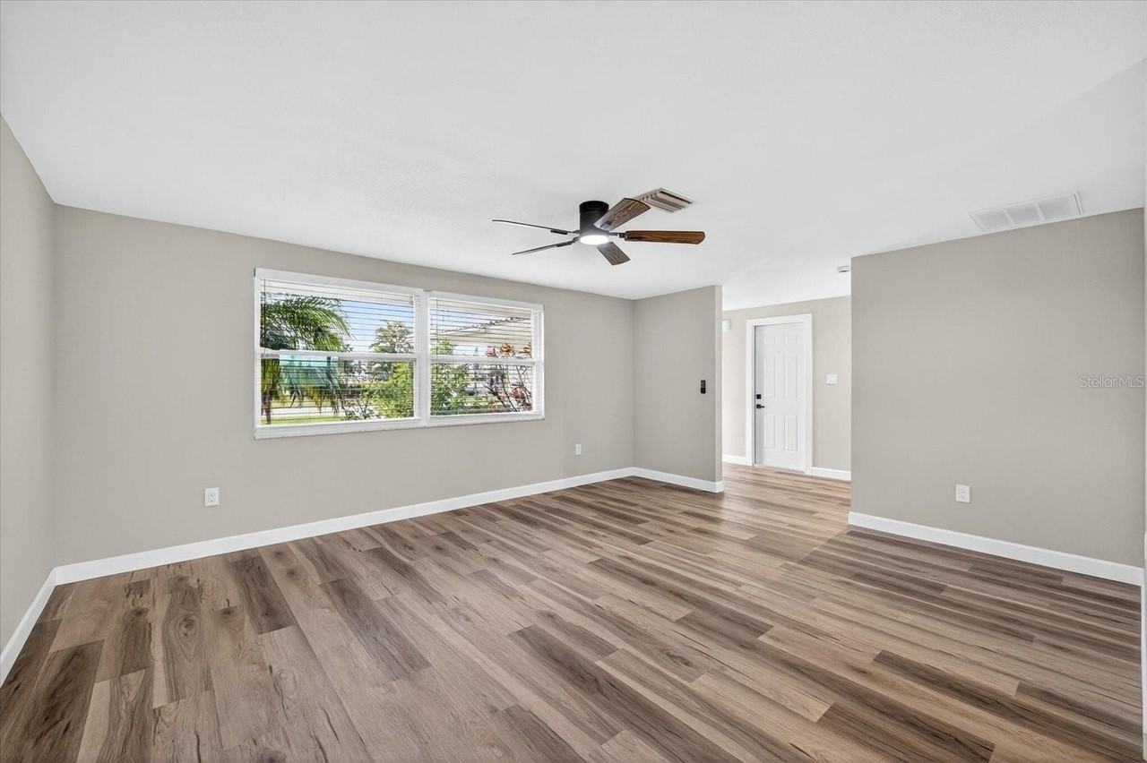 4001 Topsail Trl - Photo 7 of 42