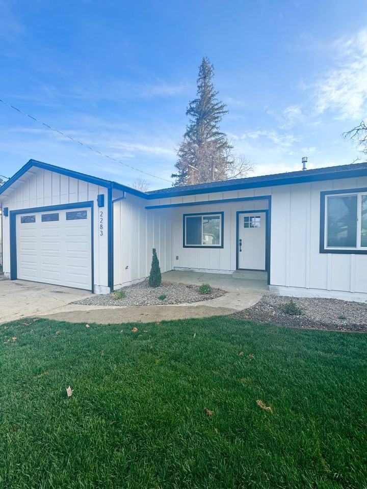 2283 Canal Dr - Photo 2 of 18