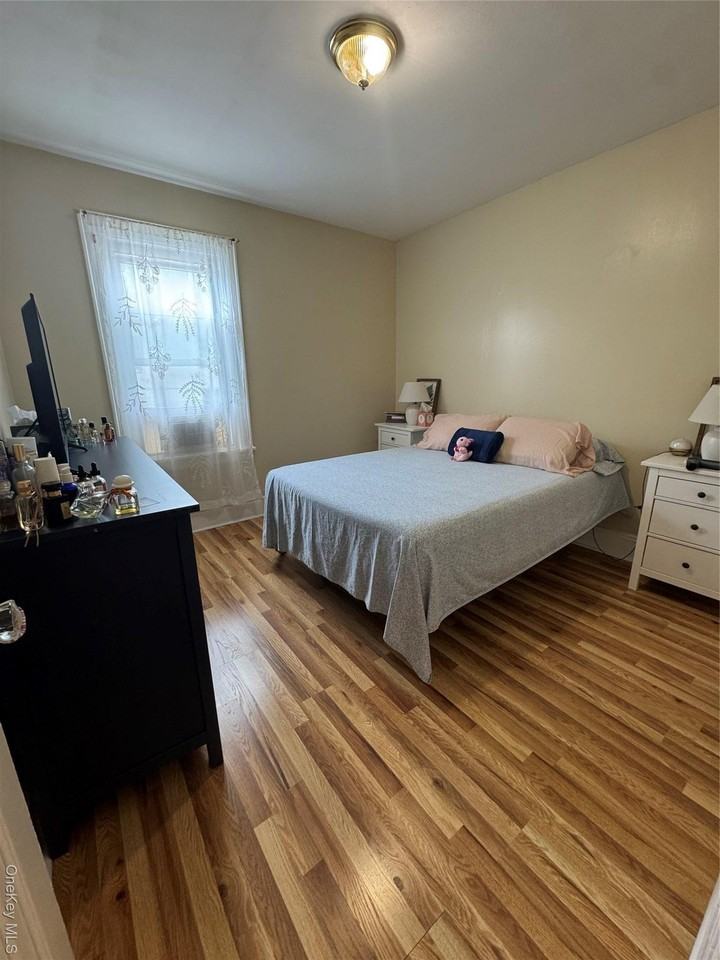 6922 64th Pl - Photo 2 of 7