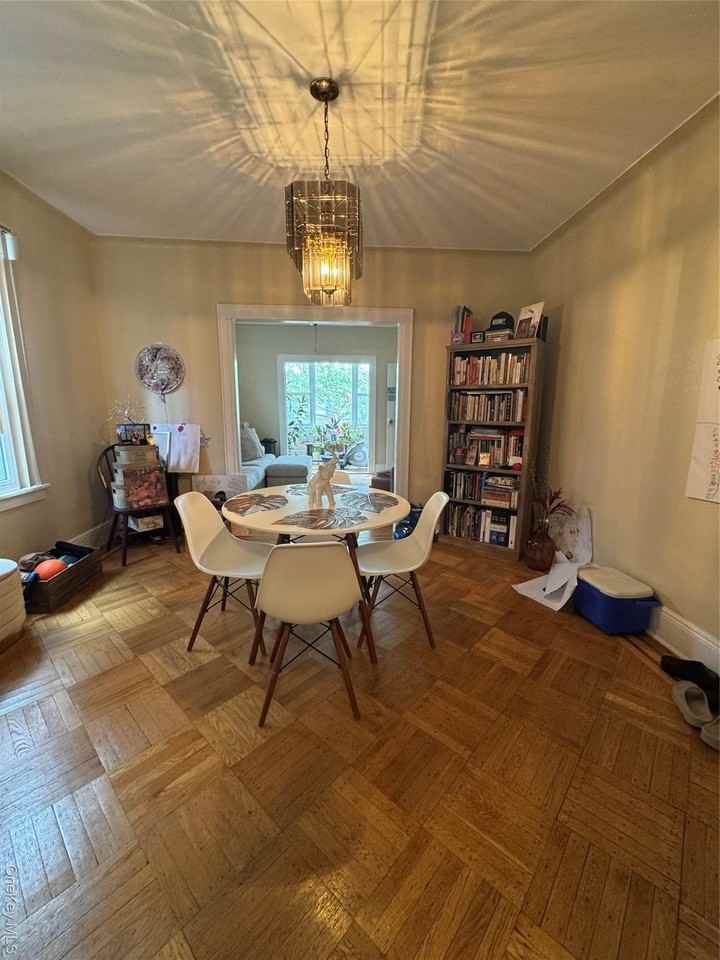 6922 64th Pl - Photo 4 of 7