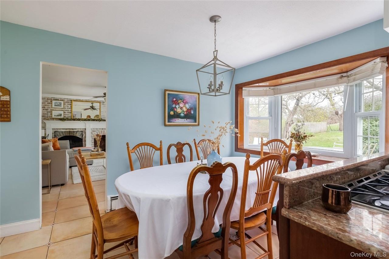 44 Frazer Dr - Photo 7 of 31