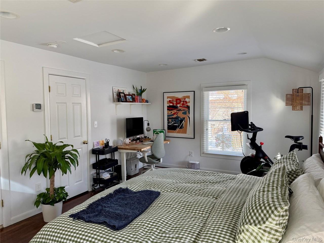 109 14th Ave - Photo 6 of 11