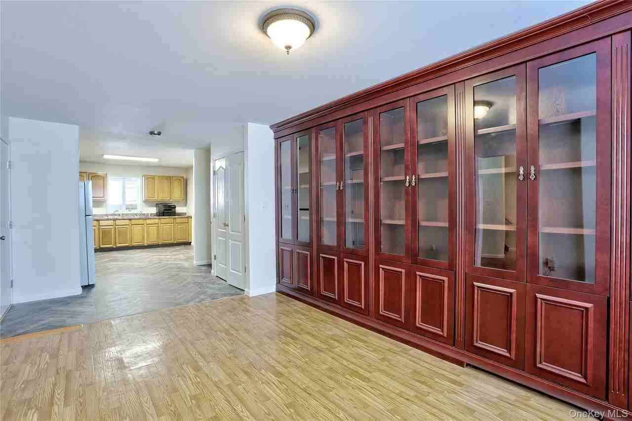 160 Saddle River Rd Unit B #B - Photo 7 of 14